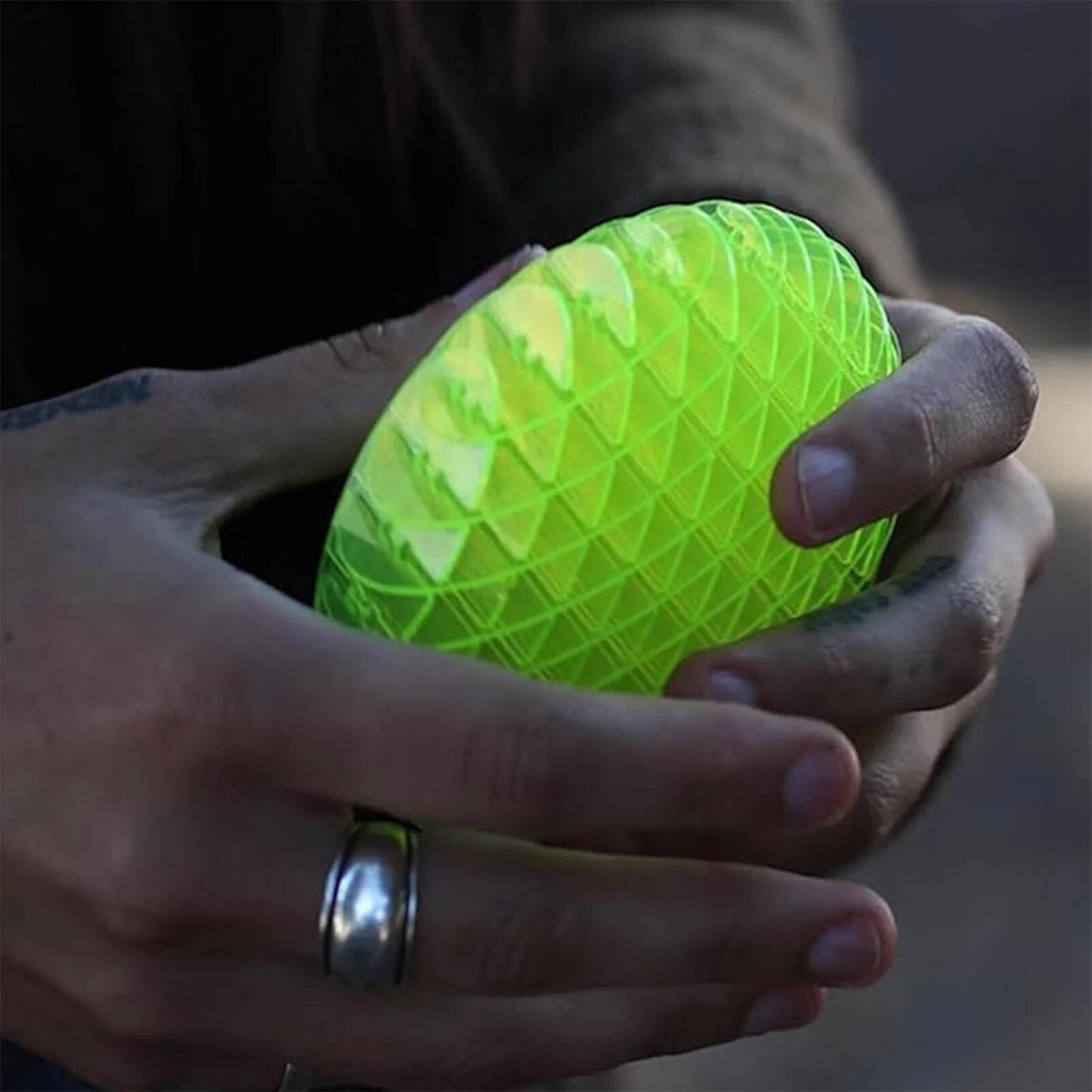 HappyHold™: Un Apretón para un Estado de Ánimo Más Alegre - Juguete Fidget
